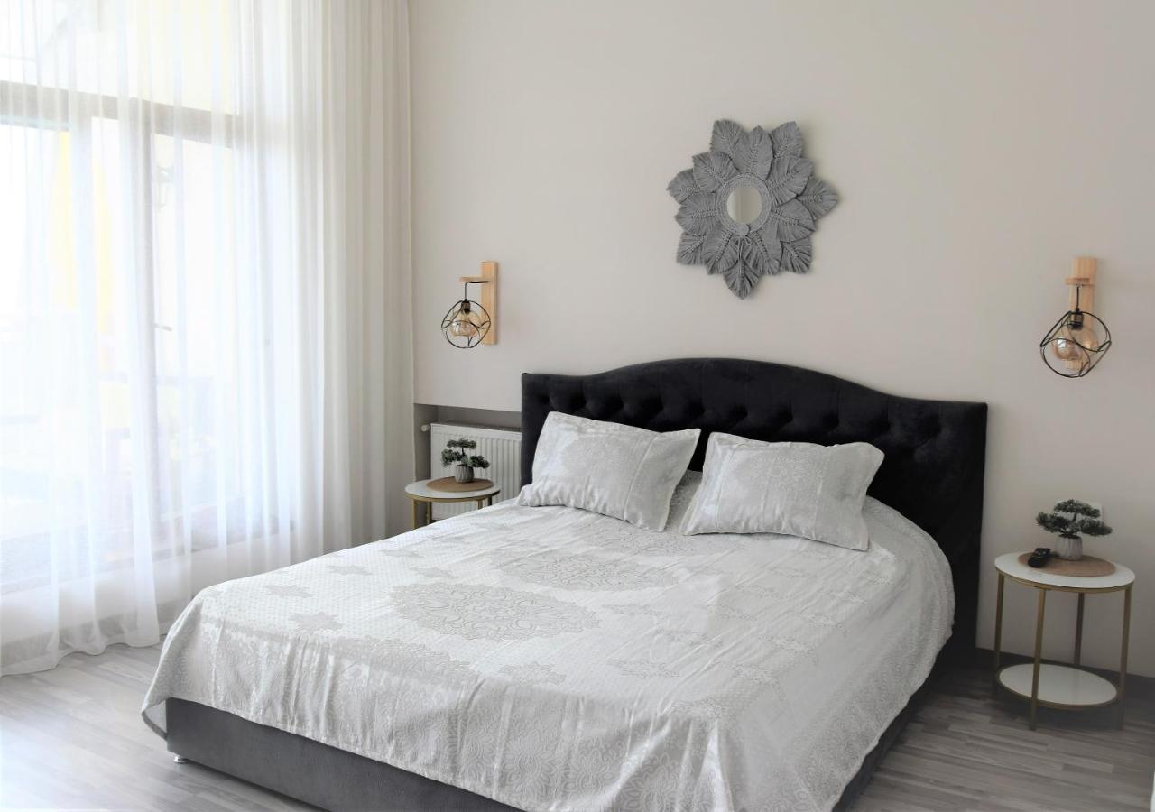 Apartment In Arcadia Palace With Sea View! Odessa Exteriör bild
